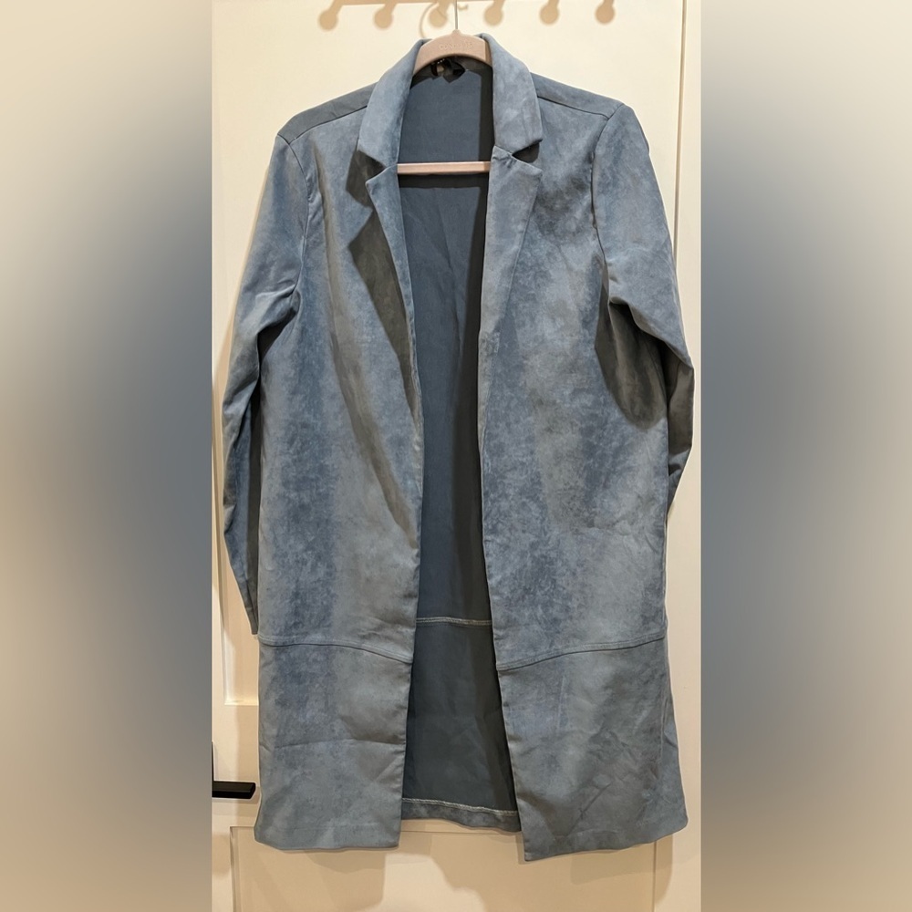 Yest Women's size 6 Light blue Blazer - lightweight suede like material